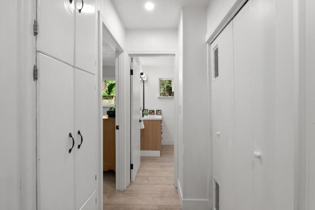 Image 17 of property listing at 26650 Soquel San Jose Road, Los Gatos, CA 95033