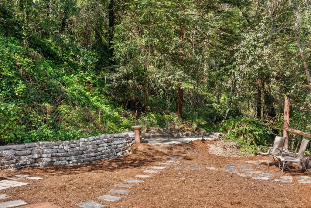 Image 29 of property listing at 26650 Soquel San Jose Road, Los Gatos, CA 95033