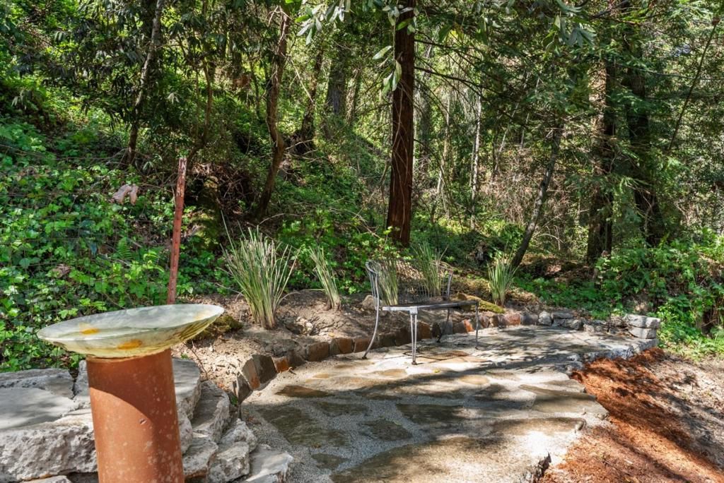Image 30 of property listing at 26650 Soquel San Jose Road, Los Gatos, CA 95033