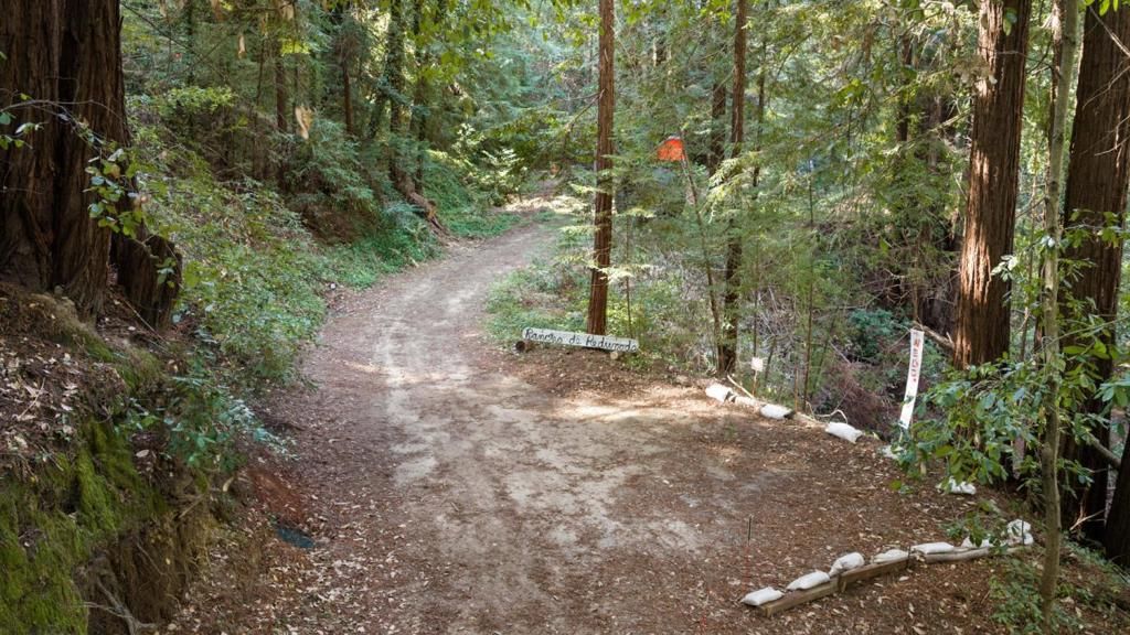 Image 50 of property listing at 26650 Soquel San Jose Road, Los Gatos, CA 95033