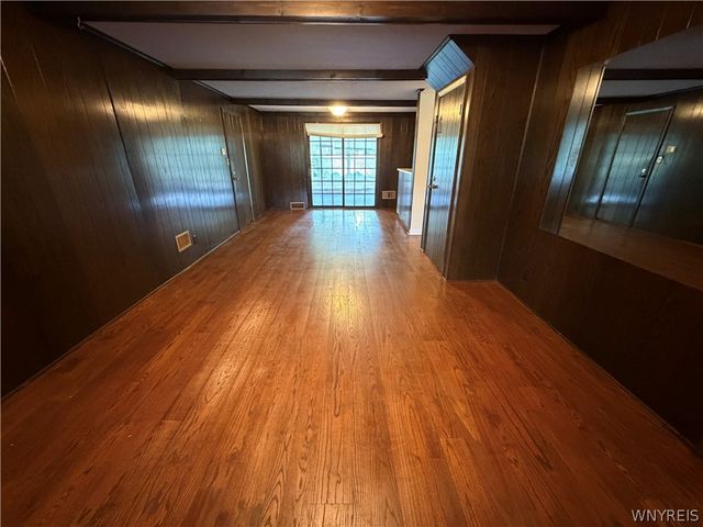 821 College Terrace, Niagara Falls, NY 14305