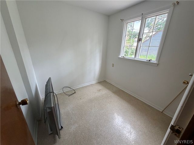 821 College Terrace, Niagara Falls, NY 14305