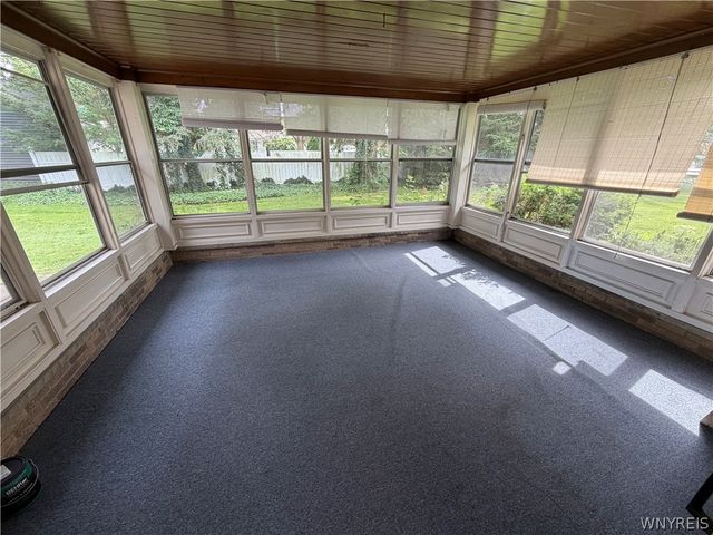 821 College Terrace, Niagara Falls, NY 14305