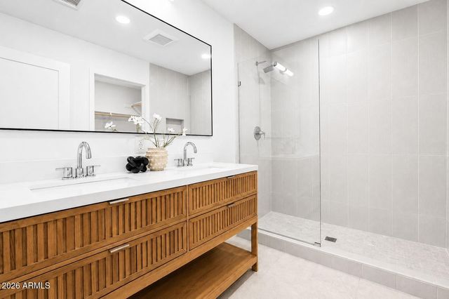 1413 W FRIER Drive, Phoenix, AZ 85021