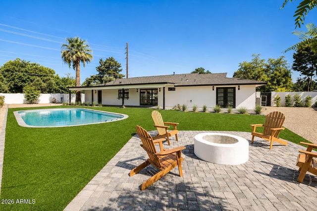 1413 W FRIER Drive, Phoenix, AZ 85021
