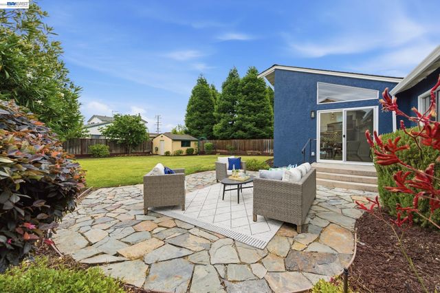 3445 Badding Rd, Castro Valley, CA 94546