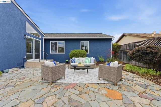 3445 Badding Rd, Castro Valley, CA 94546