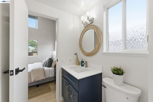 3445 Badding Rd, Castro Valley, CA 94546