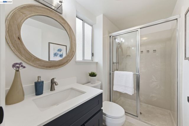 3445 Badding Rd, Castro Valley, CA 94546