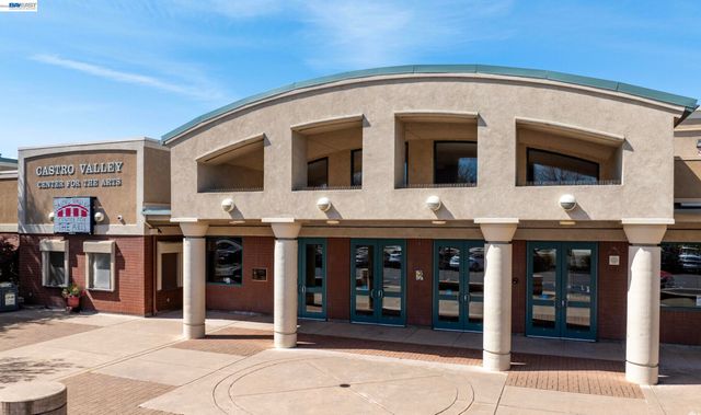 3445 Badding Rd, Castro Valley, CA 94546