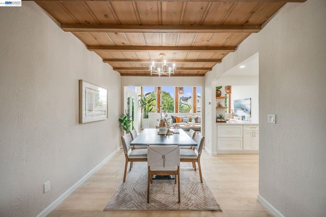3445 Badding Rd, Castro Valley, CA 94546