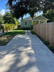 1503 E NORTH STREET, Tampa, FL 33610