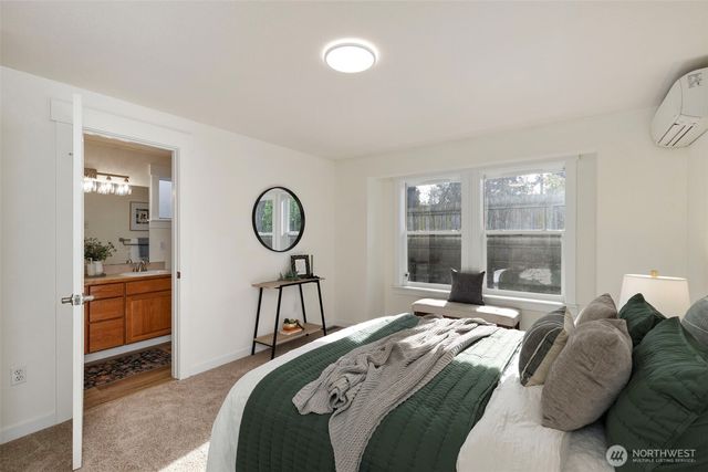 1276 SE Salmonberry Road, Port Orchard, WA 98366