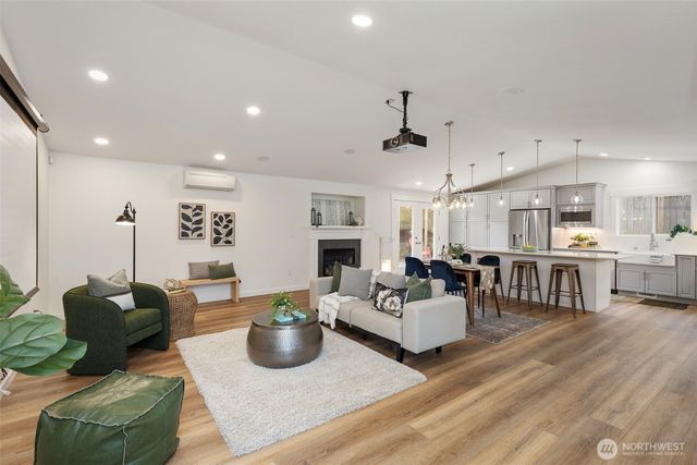 1276 SE Salmonberry Road, Port Orchard, WA 98366