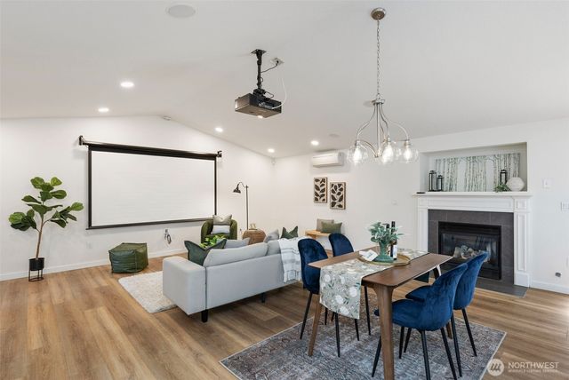 1276 SE Salmonberry Road, Port Orchard, WA 98366