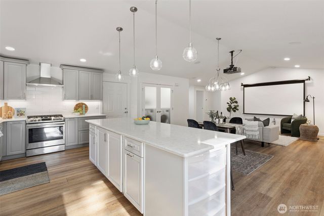 1276 SE Salmonberry Road, Port Orchard, WA 98366