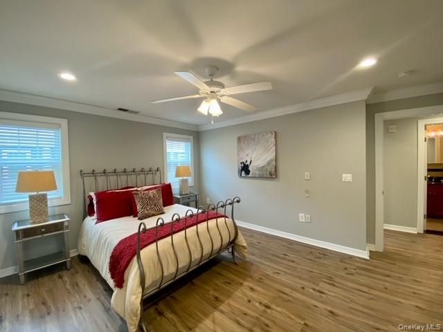 12 Adams Way 12, Sayville, NY 11782