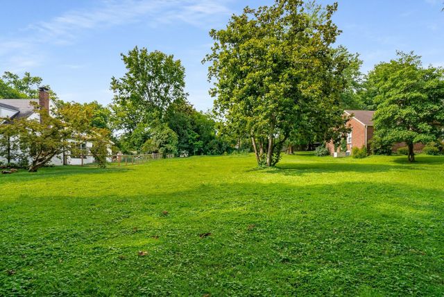 1220 Winding Way, Nashville, TN 37216