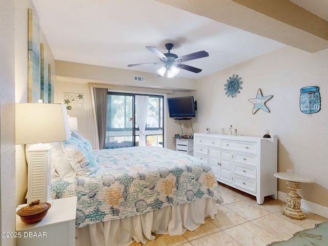 3800 Saxon Drive # 250, New Smyrna Beach, FL 32169