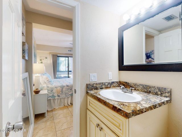 3800 Saxon Drive # 250, New Smyrna Beach, FL 32169