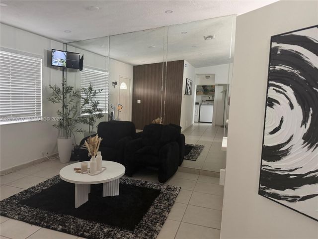 12343 SW 195th Terrace, Miami, FL 33177
