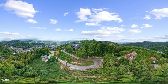 430 Greystone Heights Road, Gatlinburg, TN 37738