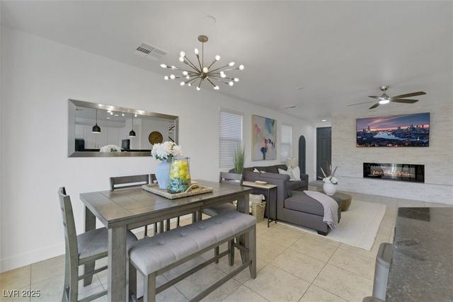 11360 McKinney Falls Street, Las Vegas, NV 89141