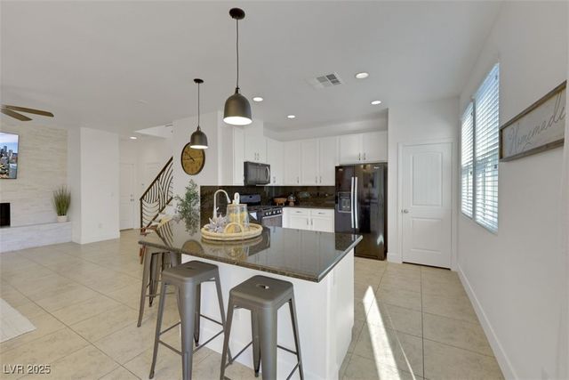 11360 McKinney Falls Street, Las Vegas, NV 89141