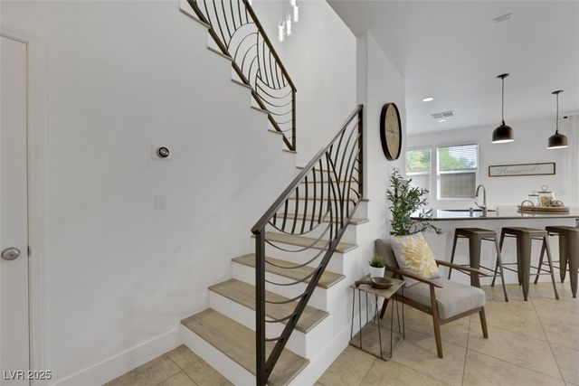 11360 McKinney Falls Street, Las Vegas, NV 89141