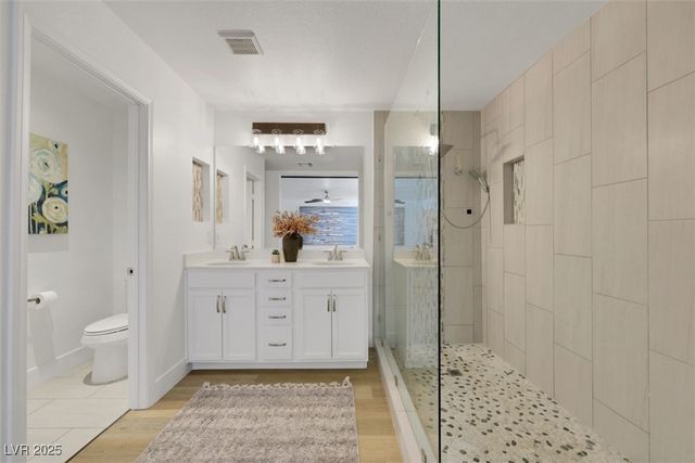 11360 McKinney Falls Street, Las Vegas, NV 89141