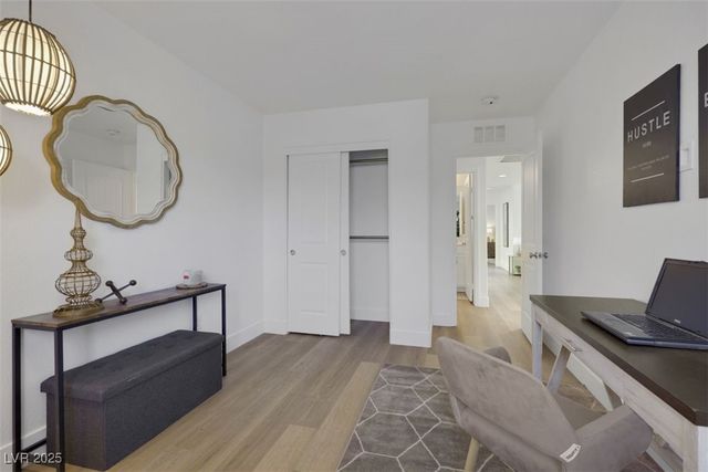 11360 McKinney Falls Street, Las Vegas, NV 89141