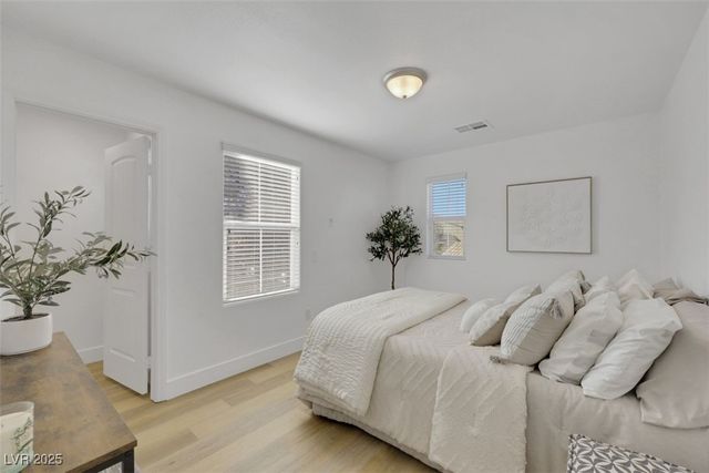 11360 McKinney Falls Street, Las Vegas, NV 89141