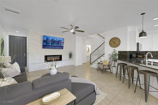 11360 McKinney Falls Street, Las Vegas, NV 89141