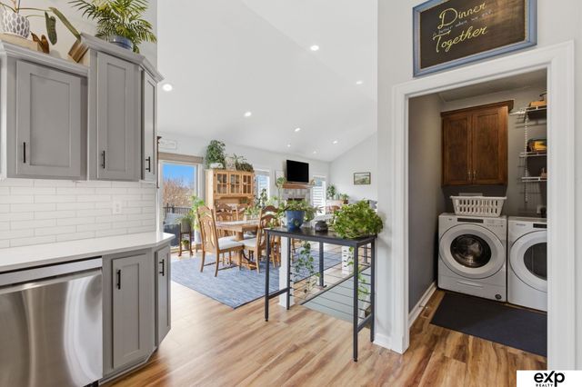 11833 S 210th Circle, Gretna, NE 68028