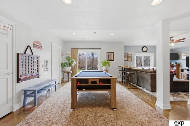 11833 S 210th Circle, Gretna, NE 68028