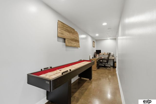 11833 S 210th Circle, Gretna, NE 68028