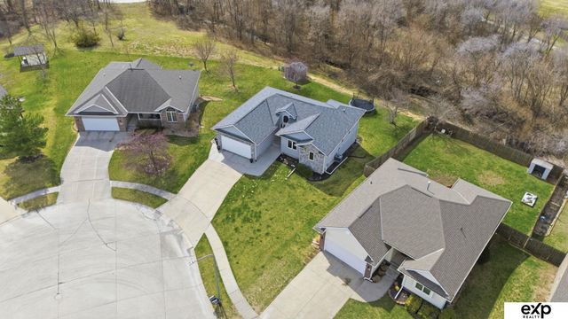 11833 S 210th Circle, Gretna, NE 68028