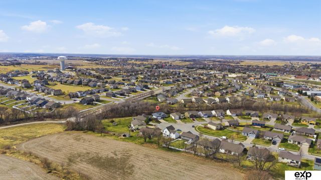 11833 S 210th Circle, Gretna, NE 68028