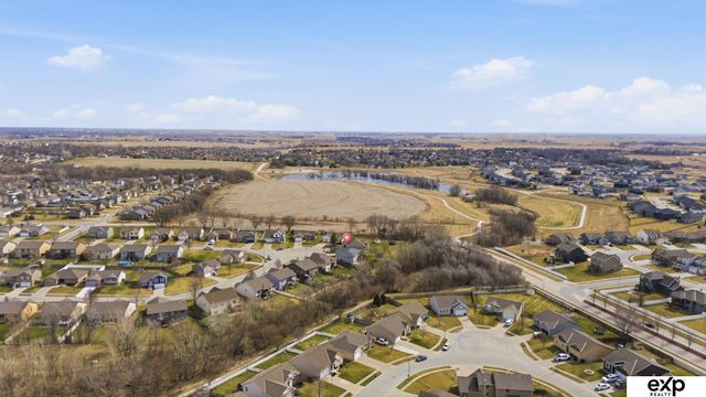 11833 S 210th Circle, Gretna, NE 68028