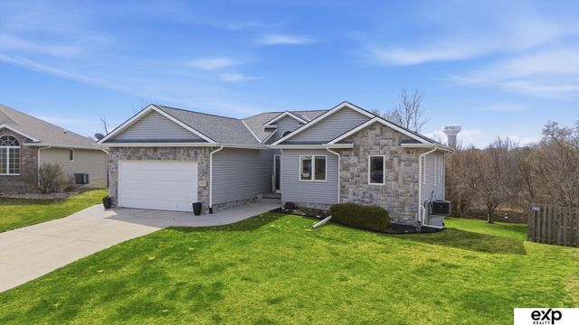 11833 S 210th Circle, Gretna, NE 68028