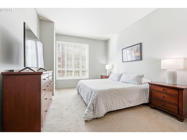 922 Nw 11TH Ave 305, Portland, OR 97209