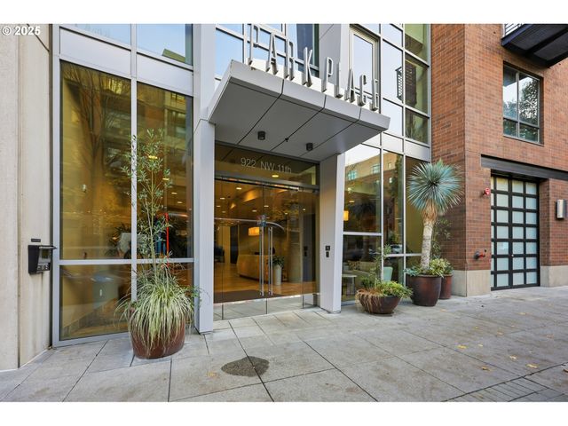 922 Nw 11TH Ave 305, Portland, OR 97209