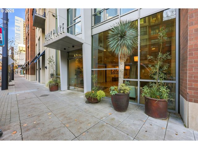 922 Nw 11TH Ave 305, Portland, OR 97209