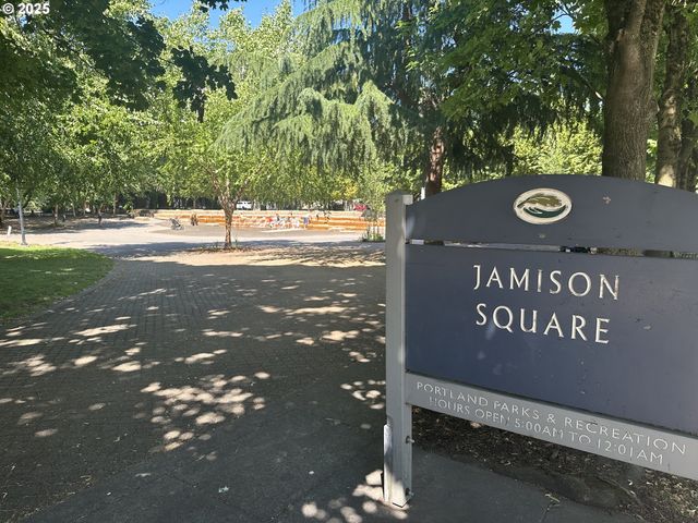 922 Nw 11TH Ave 305, Portland, OR 97209