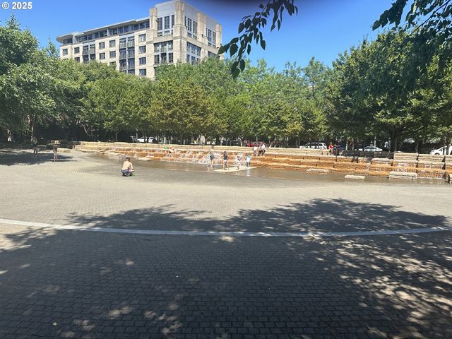 922 Nw 11TH Ave 305, Portland, OR 97209