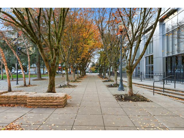 922 Nw 11TH Ave 305, Portland, OR 97209
