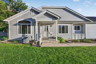 100 Aberdeen Drive 36, Flushing, MI 48433