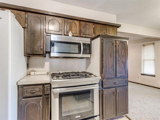 8817 S Charlotte Drive, Oklahoma City, OK 73159