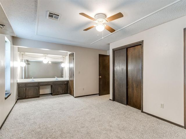 8817 S Charlotte Drive, Oklahoma City, OK 73159