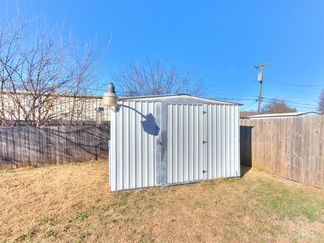 8817 S Charlotte Drive, Oklahoma City, OK 73159